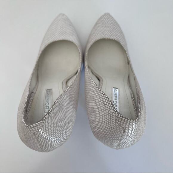 BCBG “Parade” white heels - Picture 5 of 9